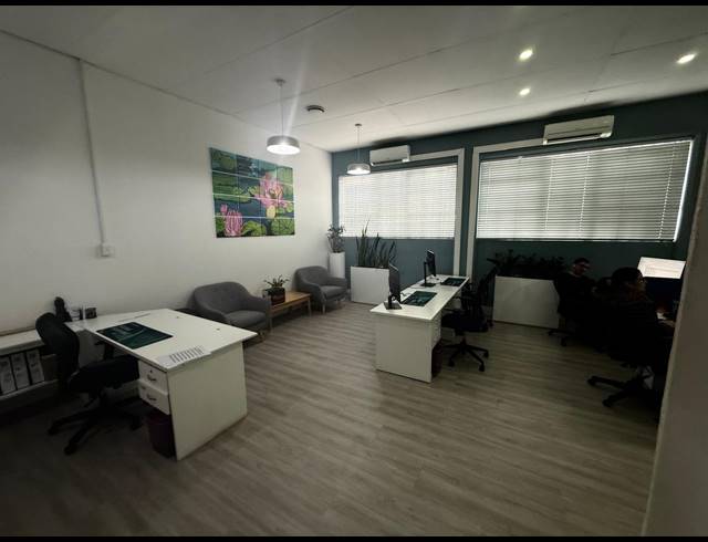 2,366M² WAREHOUSE TO LET IN PAARDEN EILAND